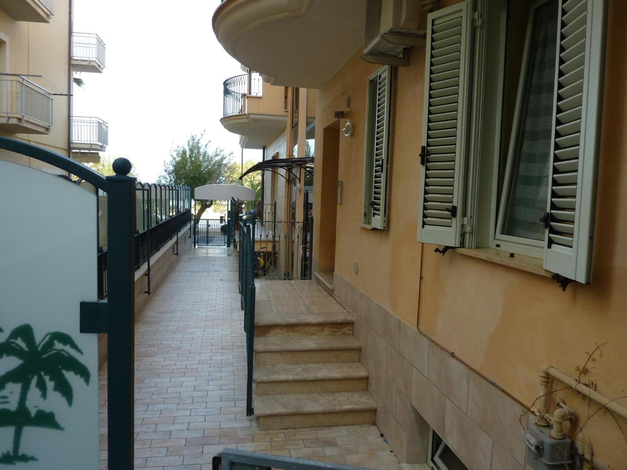 Aparthotel Beaurivage San Benedetto del Tronto Exterior foto