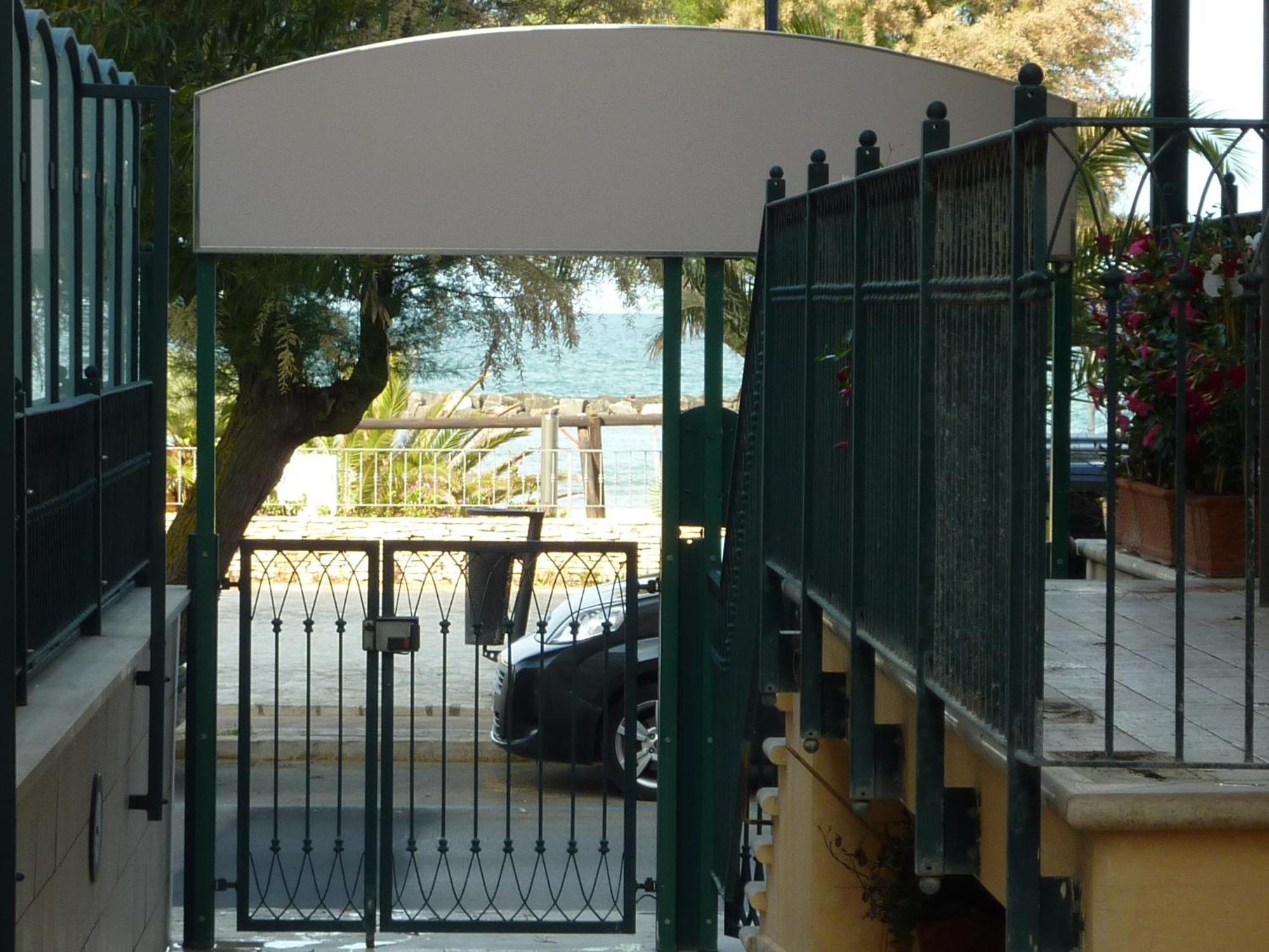 Aparthotel Beaurivage San Benedetto del Tronto Exterior foto