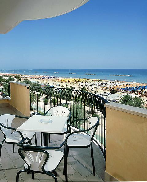 Aparthotel Beaurivage San Benedetto del Tronto Exterior foto